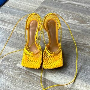 Bottega Venetia wrap up stretch heels